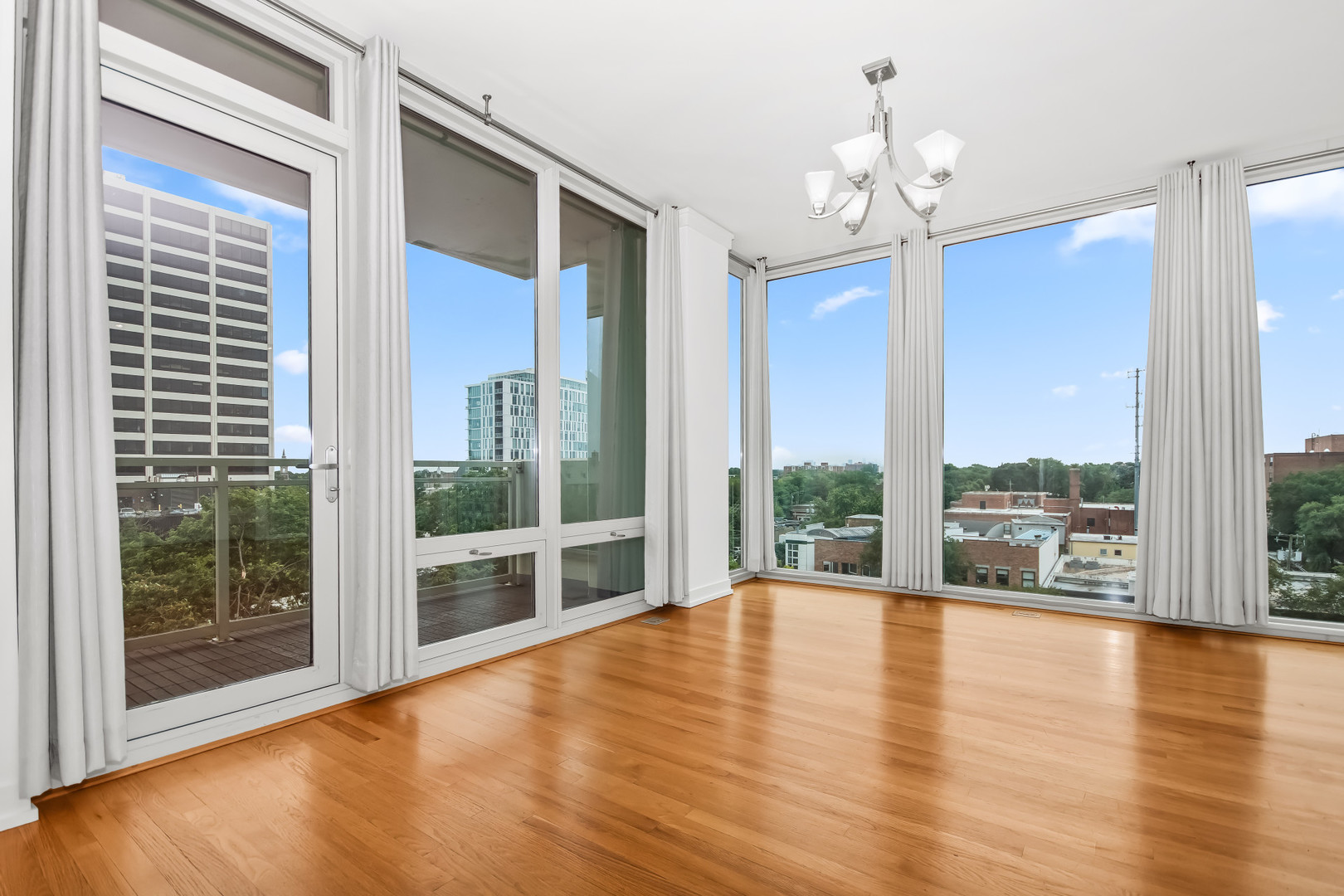 1570 Elmwood Avenue Unit: 705