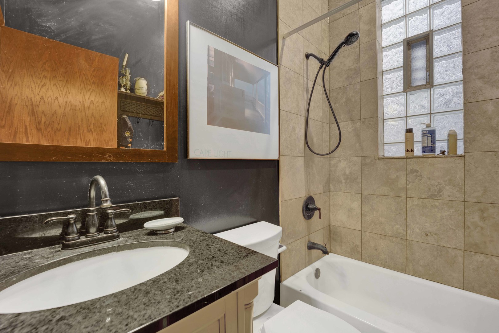 1111 N Mozart Street Unit: 2