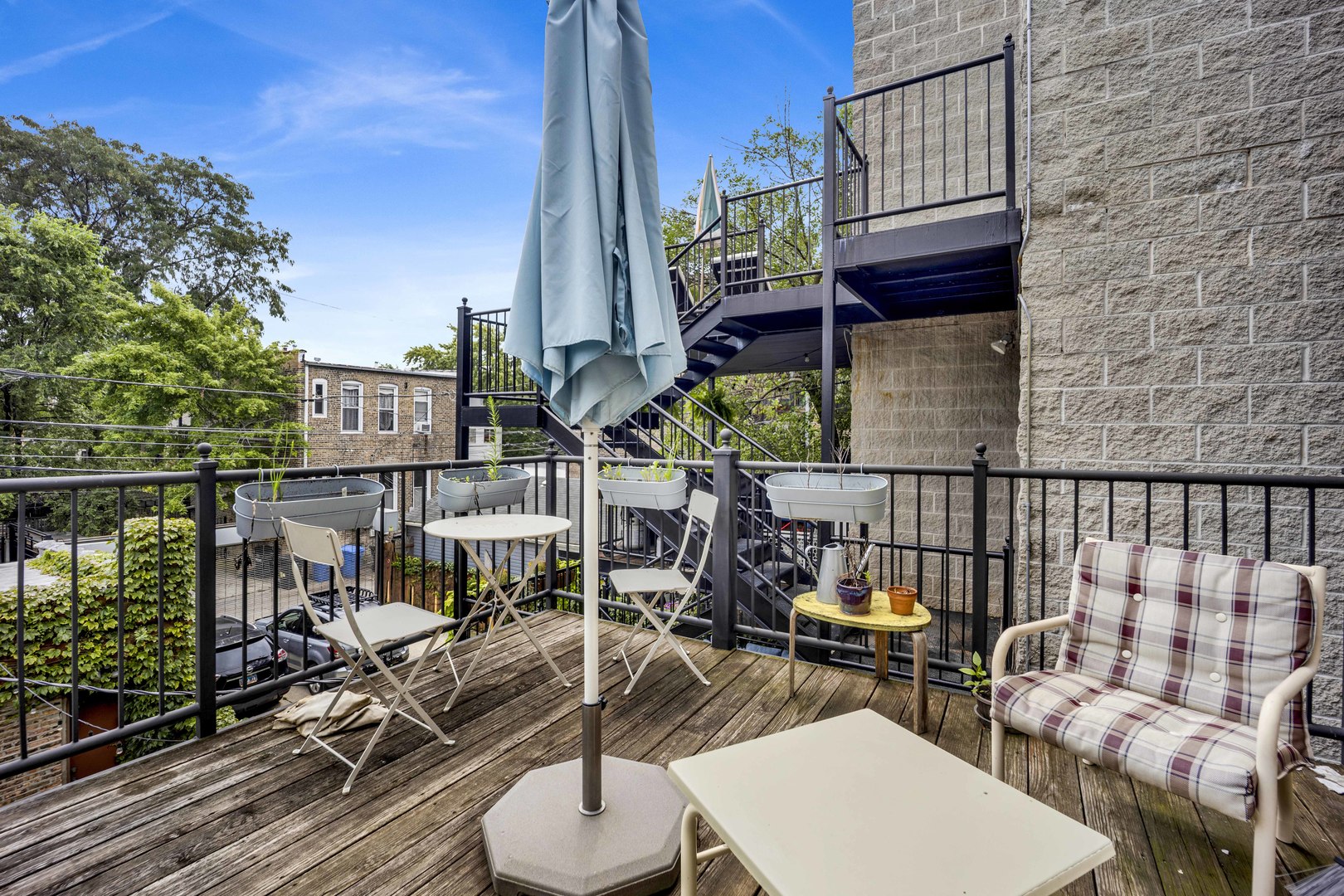 1111 N Mozart Street Unit: 2