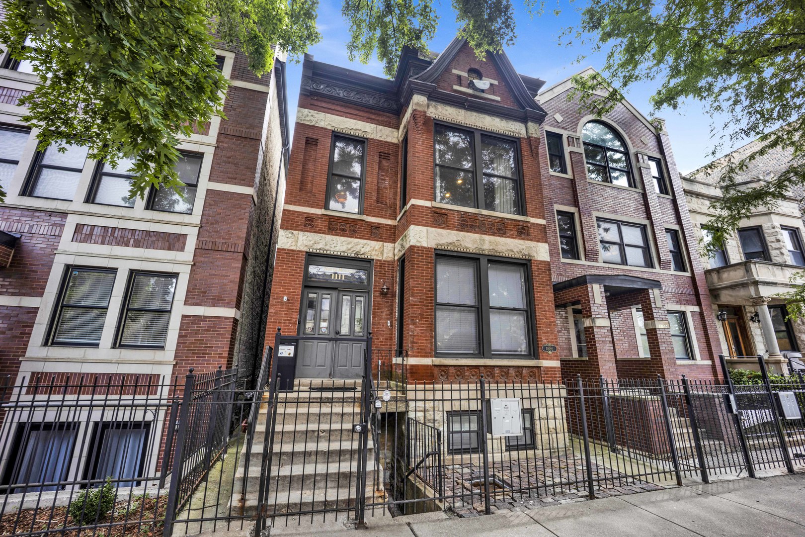 1111 N Mozart Street Unit: 2