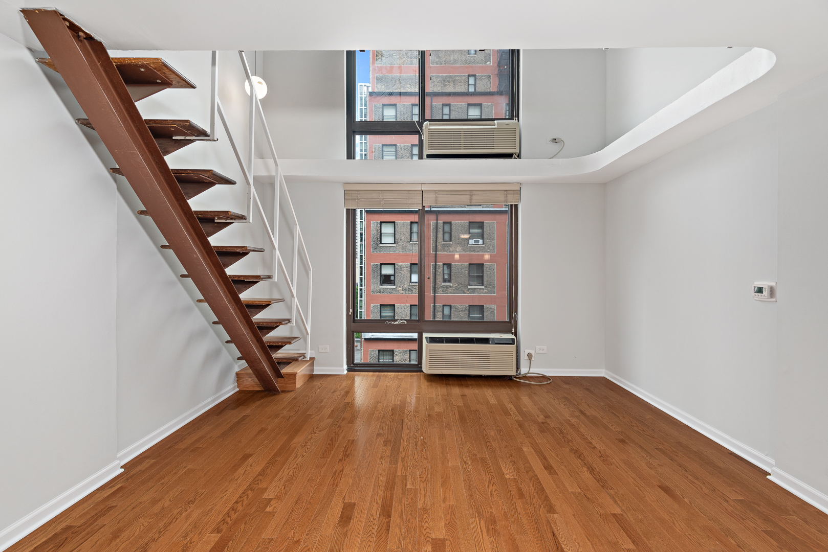 1221 N Dearborn Parkway Unit: 806S