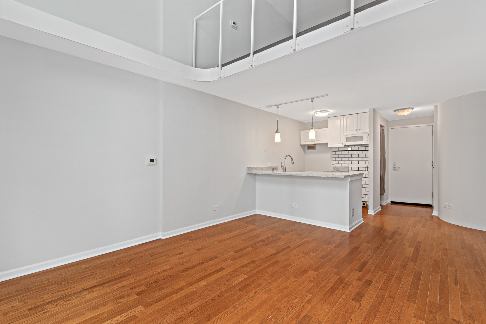 1221 N Dearborn Parkway Unit: 806S