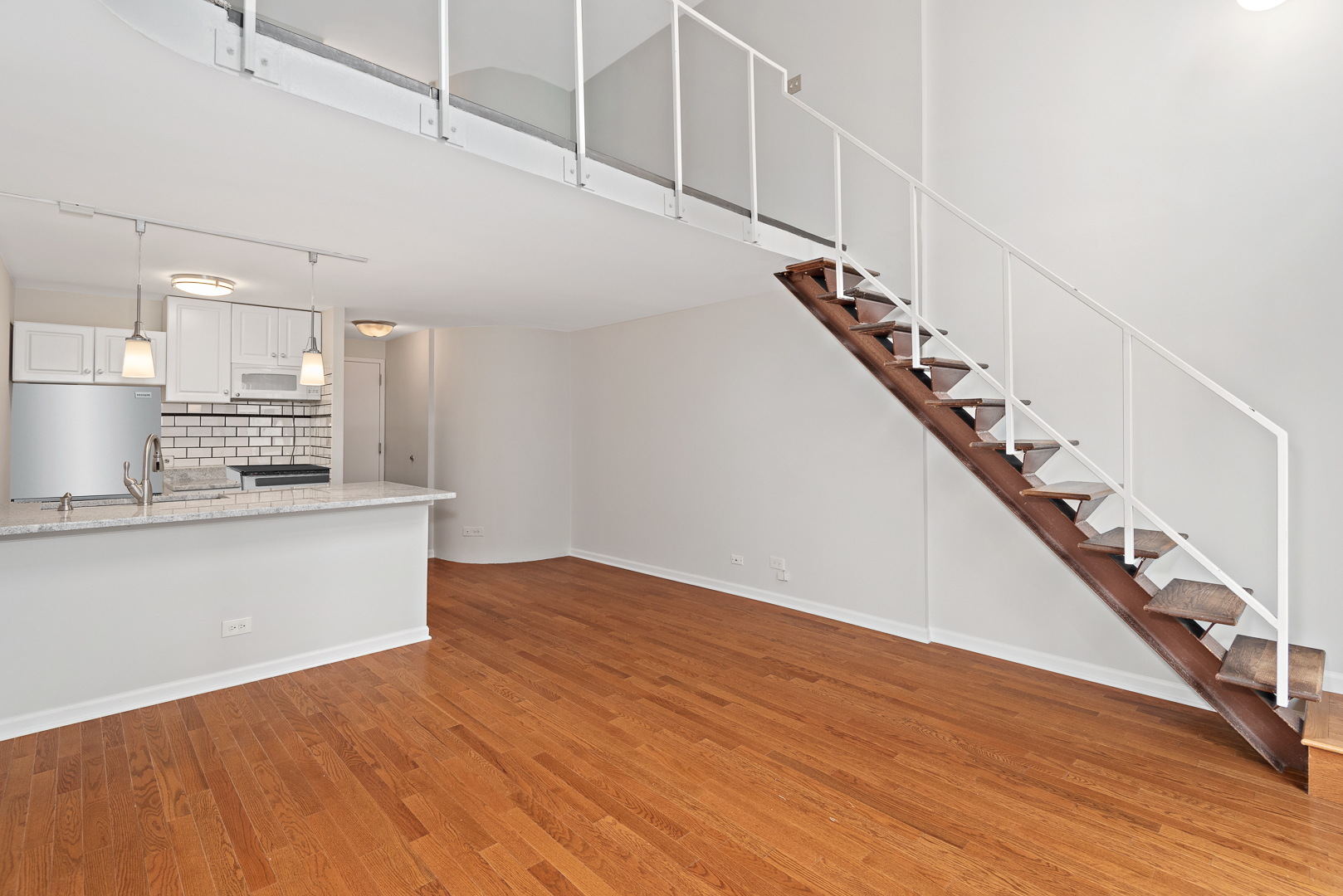 1221 N Dearborn Parkway Unit: 806S