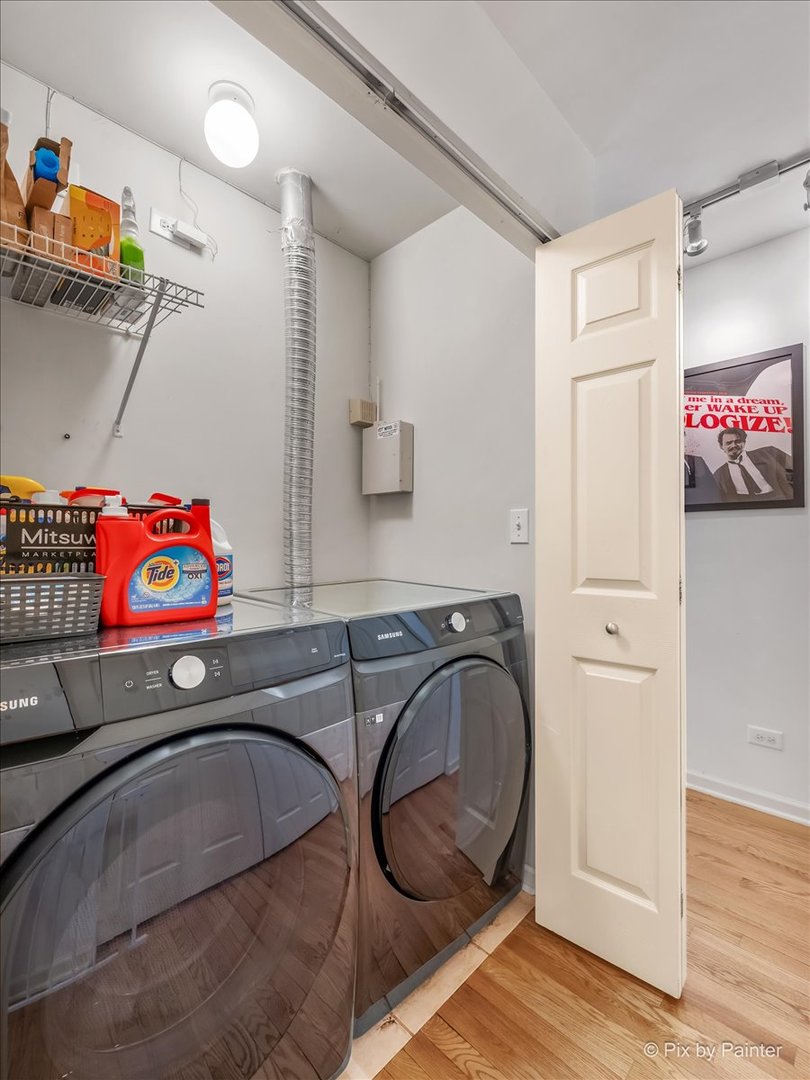 4512 S Greenwood Avenue Unit: 3