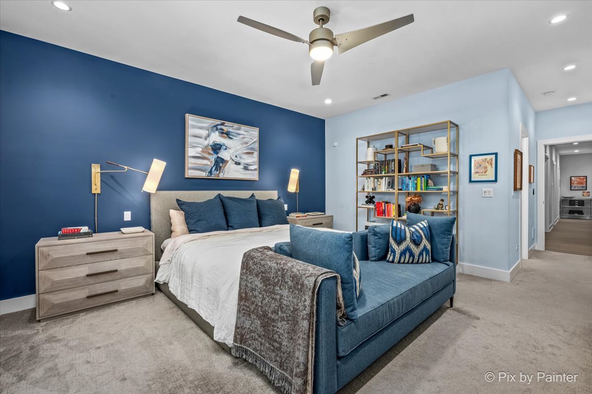 4713 N Damen Avenue Unit: 1N