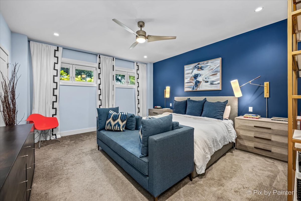 4713 N Damen Avenue Unit: 1N