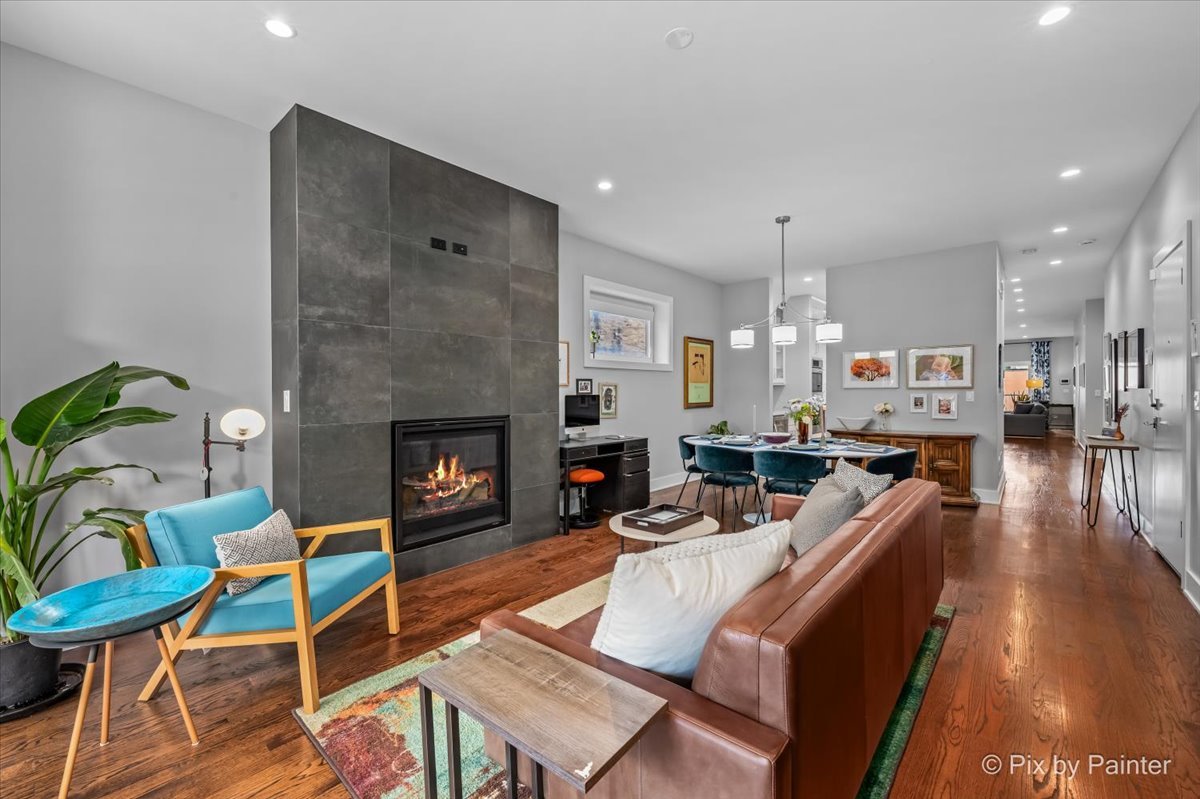 4713 N Damen Avenue Unit: 1N