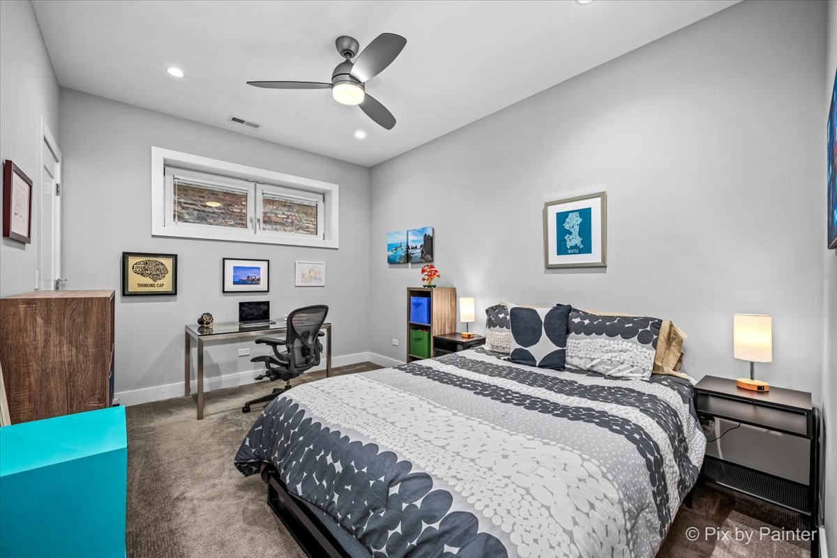 4713 N Damen Avenue Unit: 1N