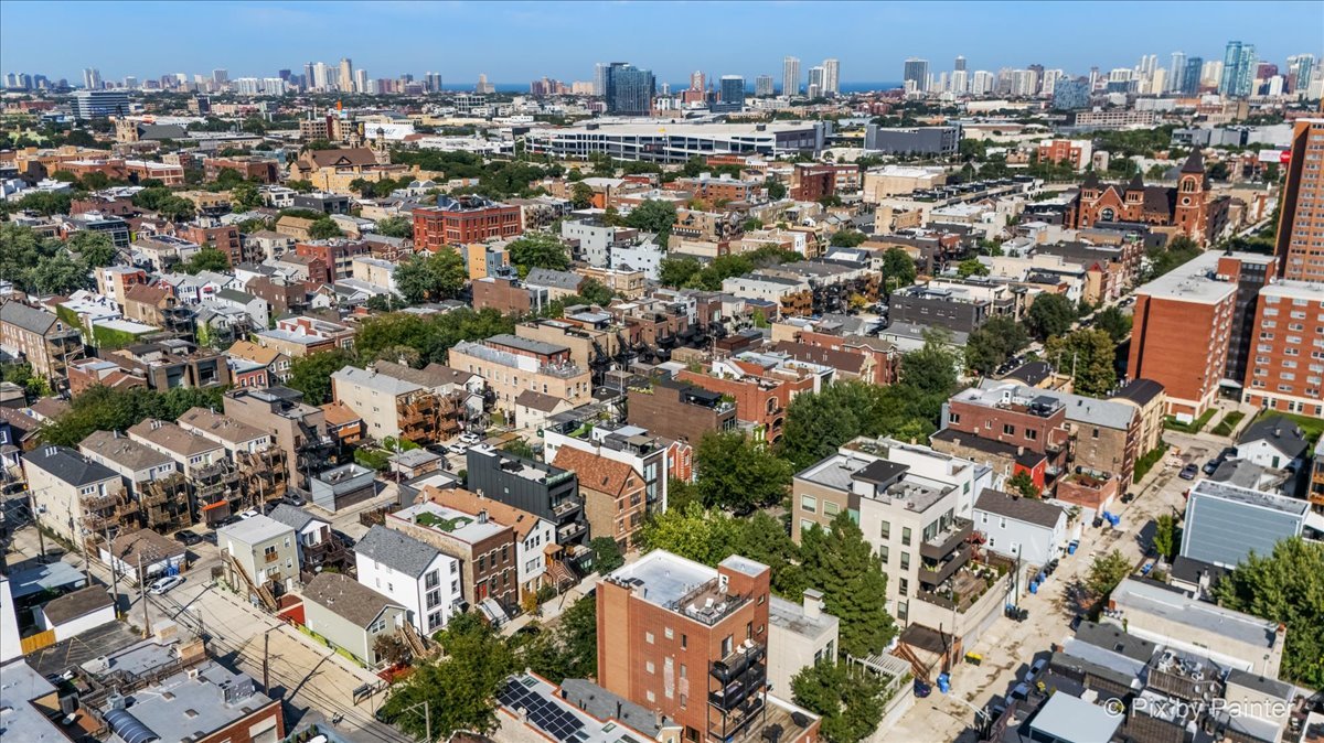 1541 W CHESTNUT Street Unit: 4