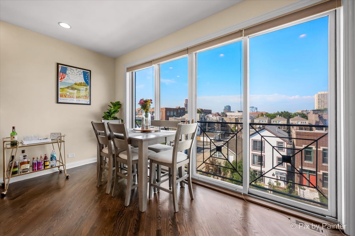 1541 W CHESTNUT Street Unit: 4