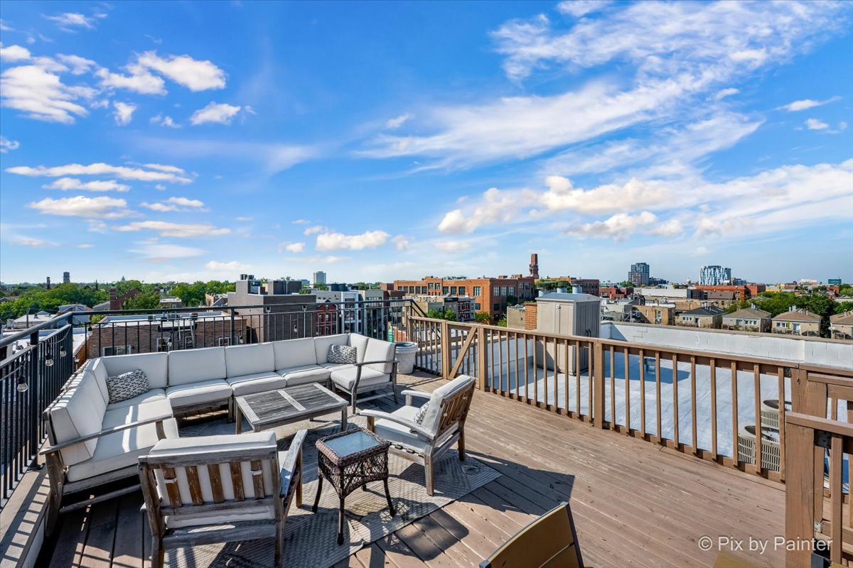 1541 W CHESTNUT Street Unit: 4