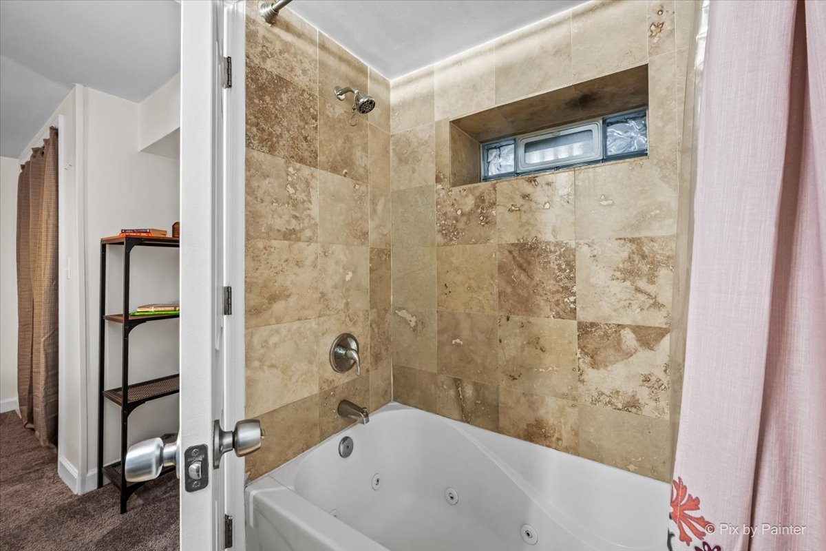 1745 W 18th Place Unit: 1R