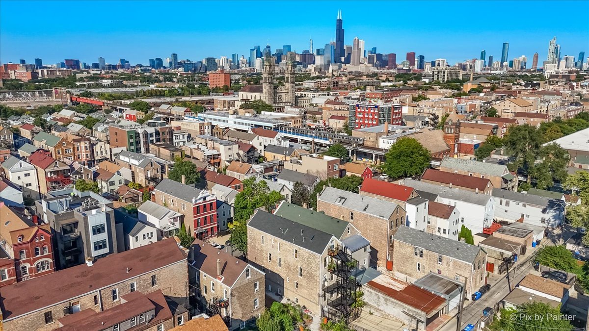 1745 W 18th Place Unit: 1R