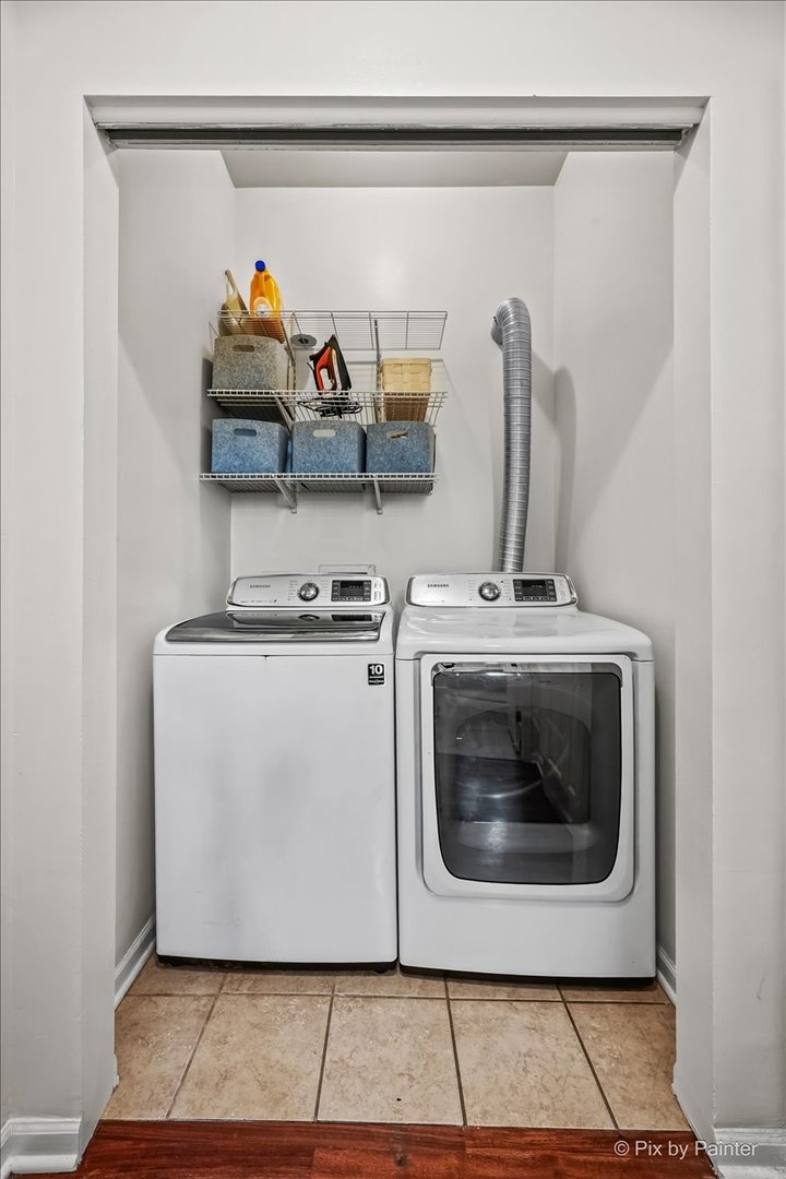 1745 W 18th Place Unit: 1R