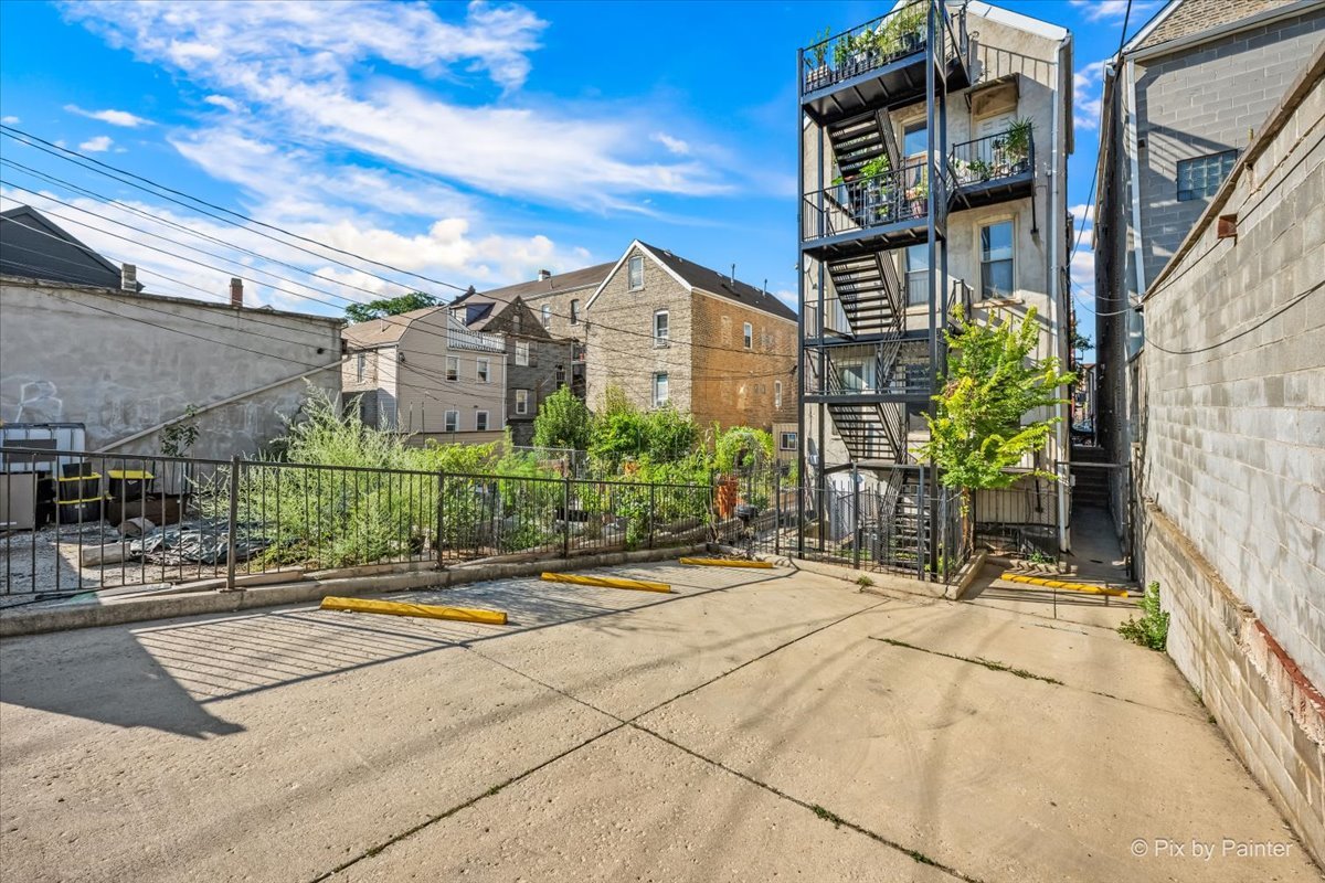 1745 W 18th Place Unit: 1R
