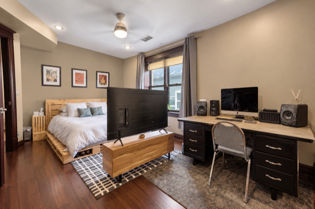 3106 W Lyndale Street Unit: 3B