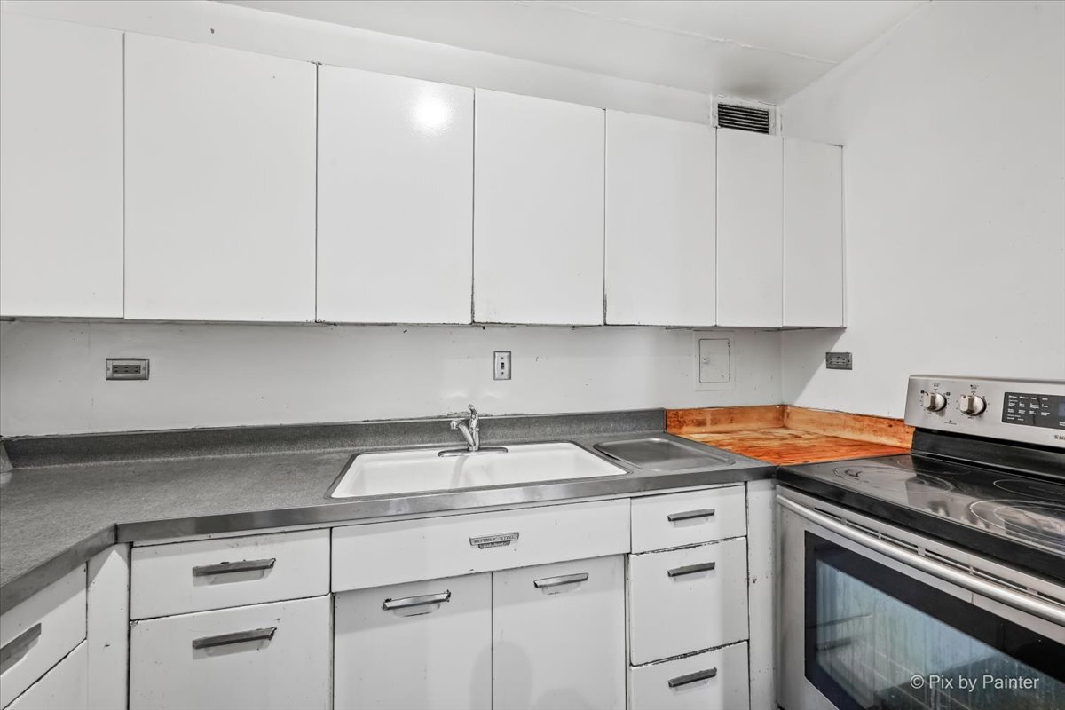 910 N LAKE SHORE Drive Unit: 1316