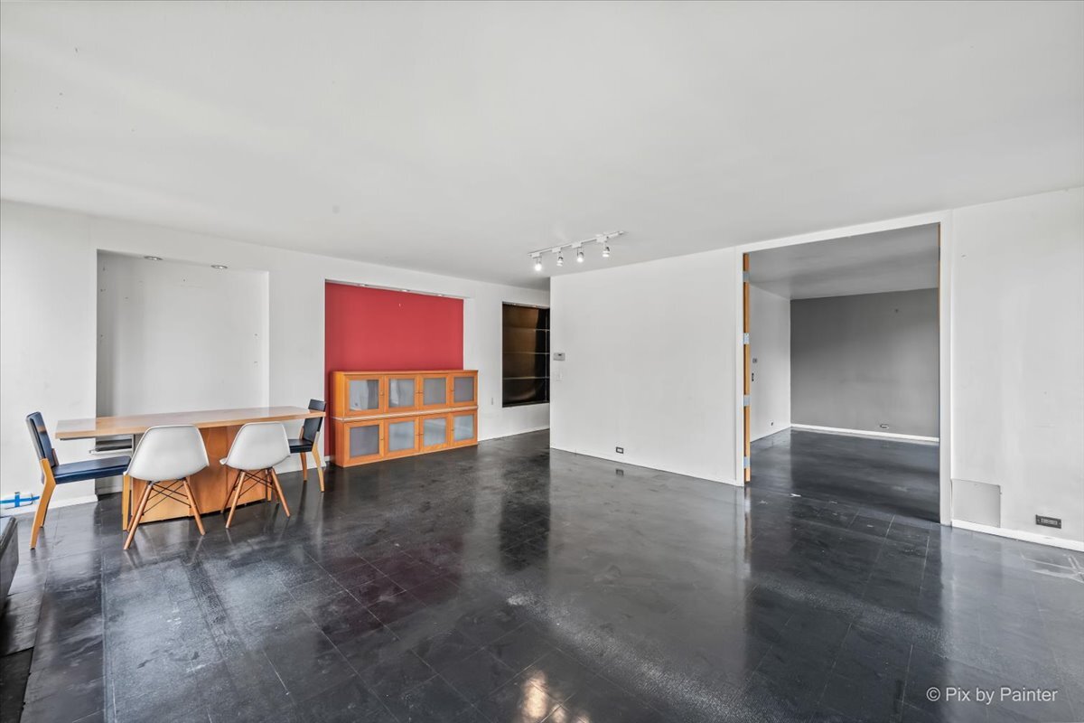 910 N LAKE SHORE Drive Unit: 1316