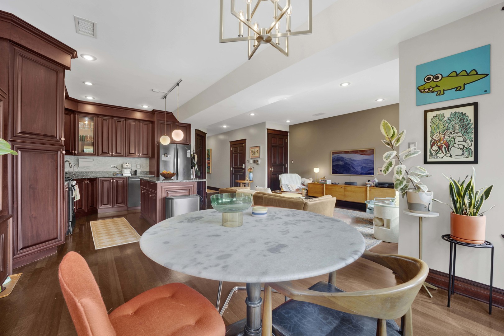 3106 W Lyndale Street Unit: 3B