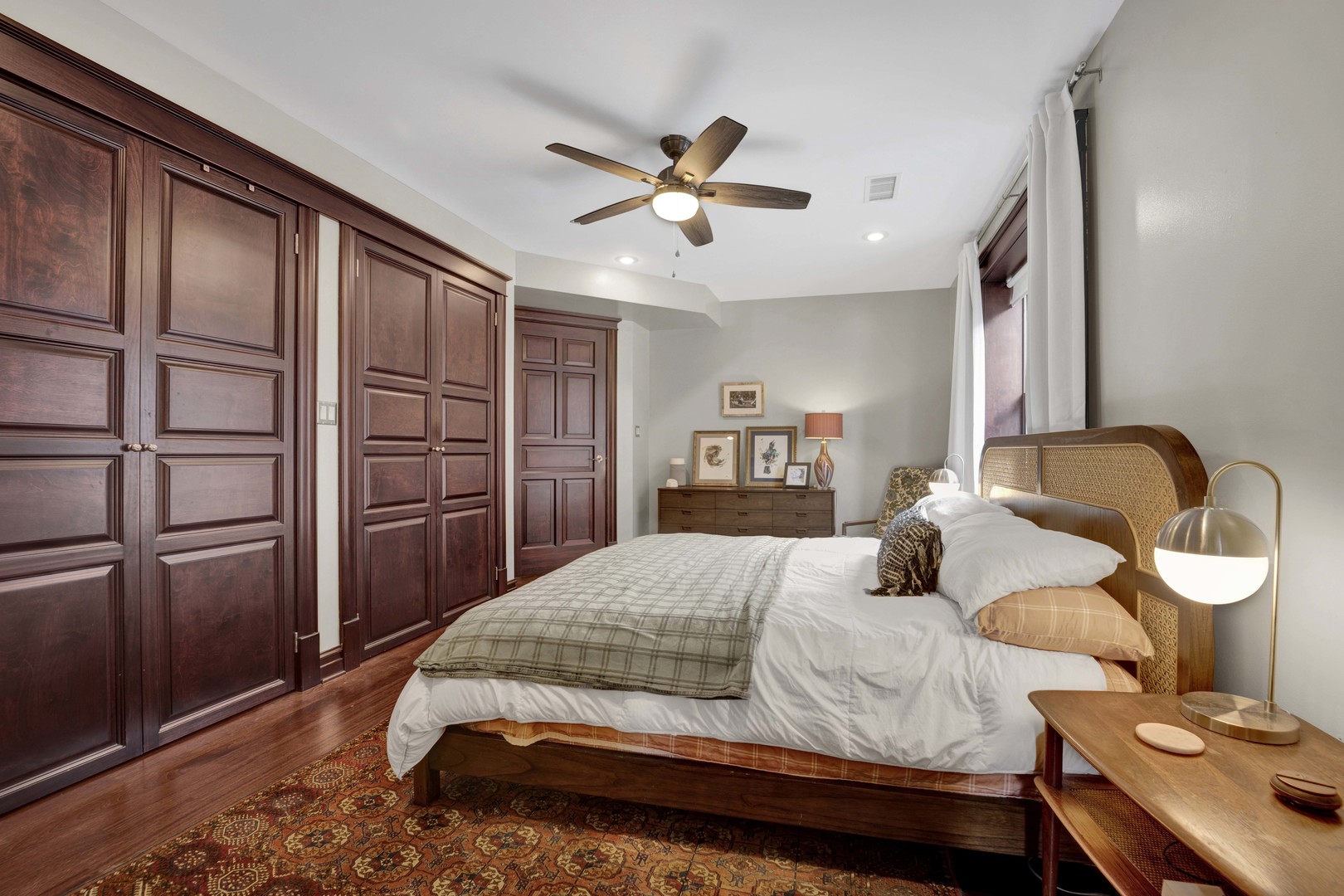 3106 W Lyndale Street Unit: 3B