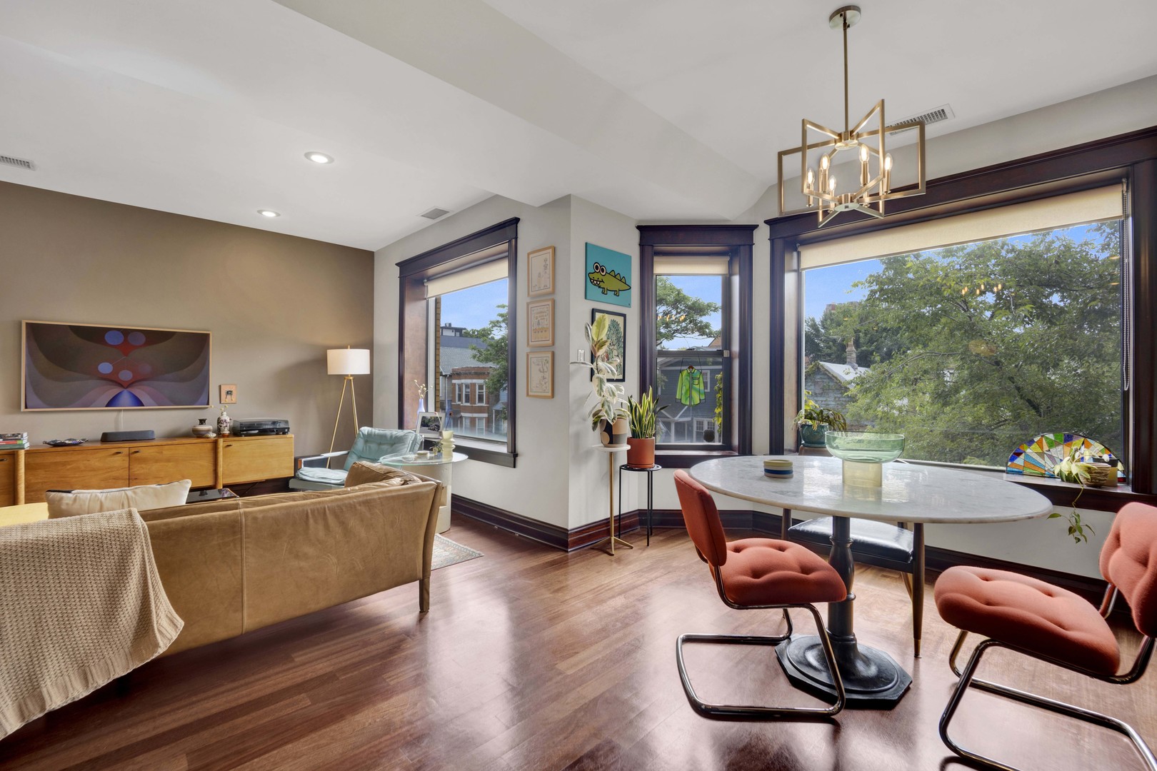 3106 W Lyndale Street Unit: 3B