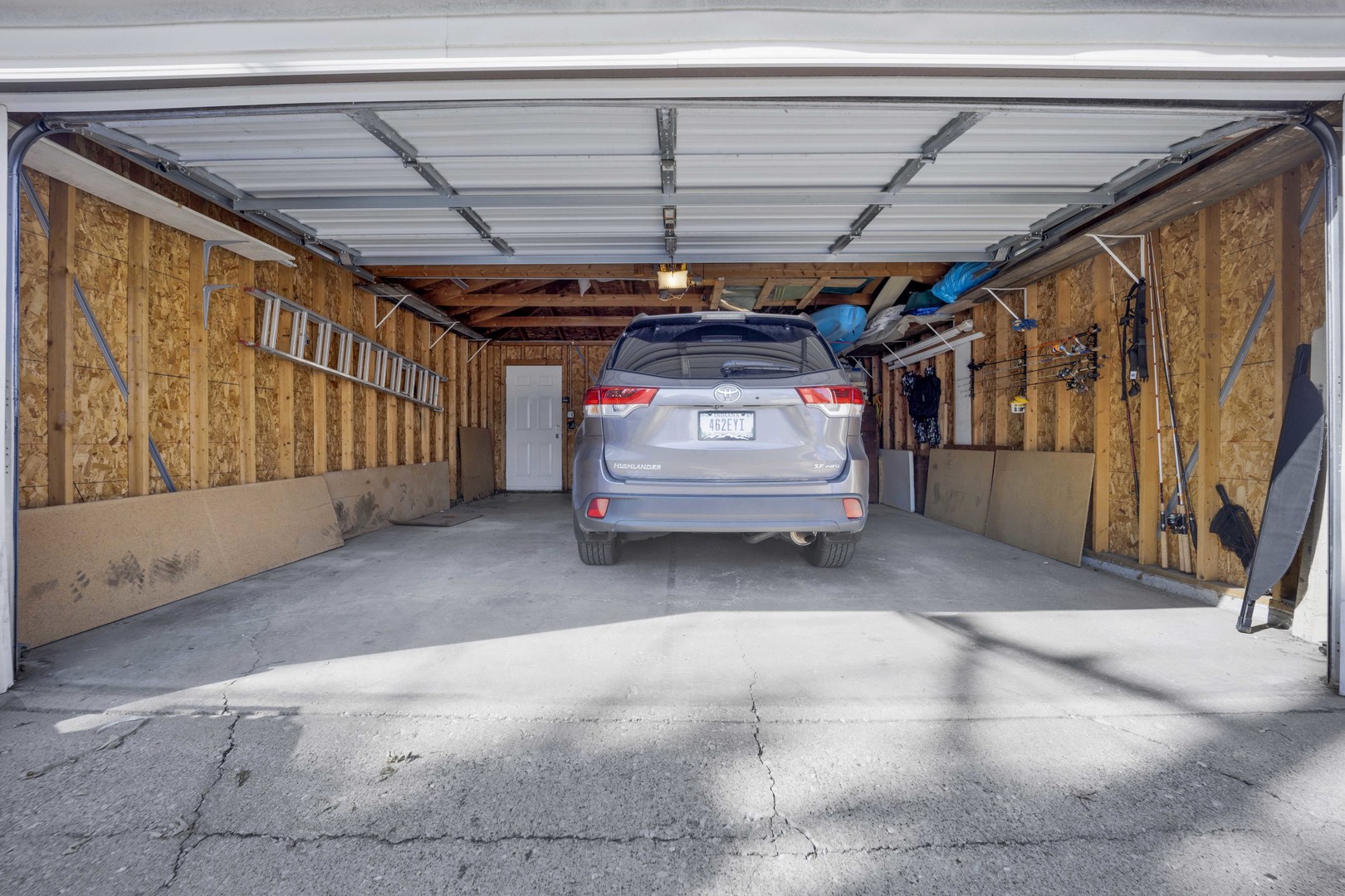 2937 N washtenaw Avenue Unit: 1