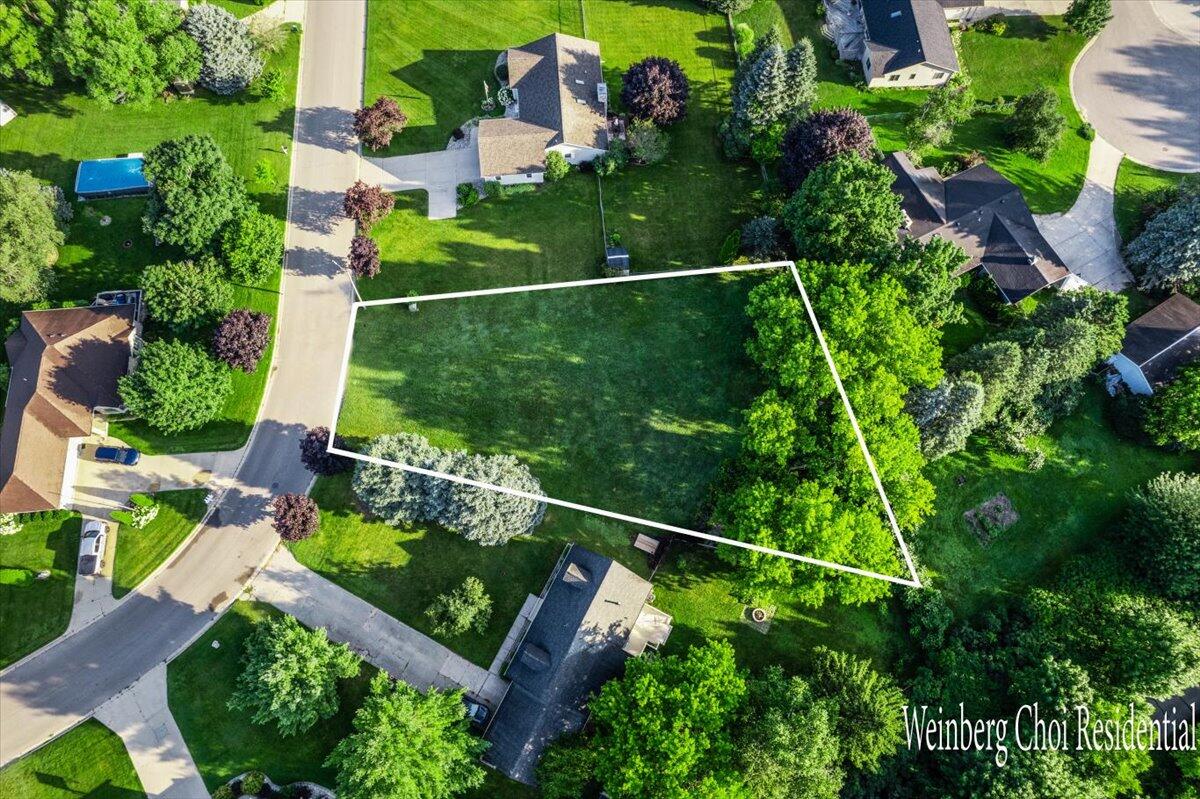 847 Holly Road