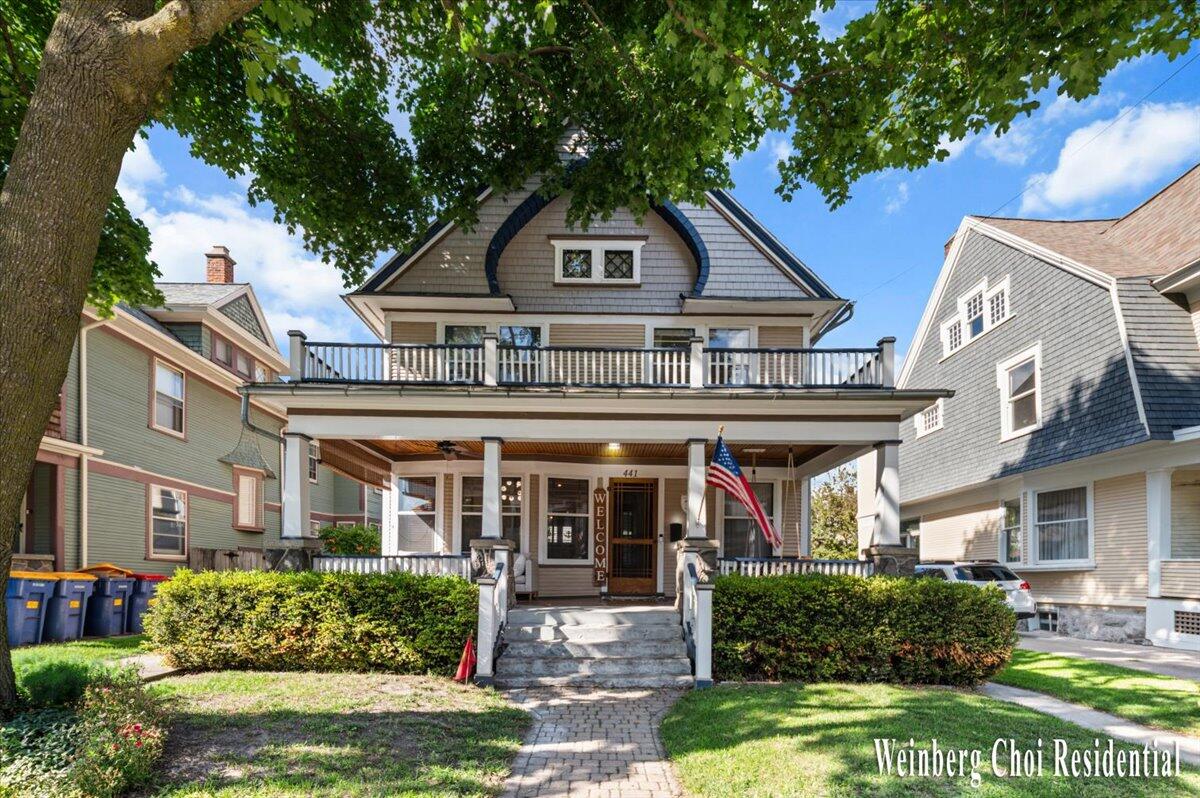 441 Pleasant Street SE