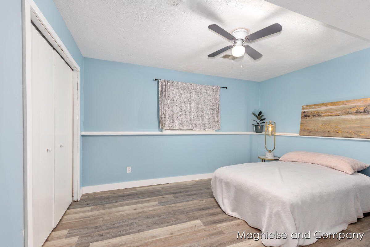 6165 Arroyo Vista Drive NE
