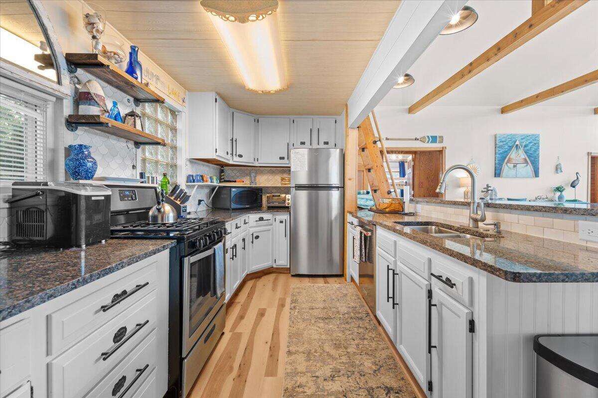 25030 Lakeshore Drive
