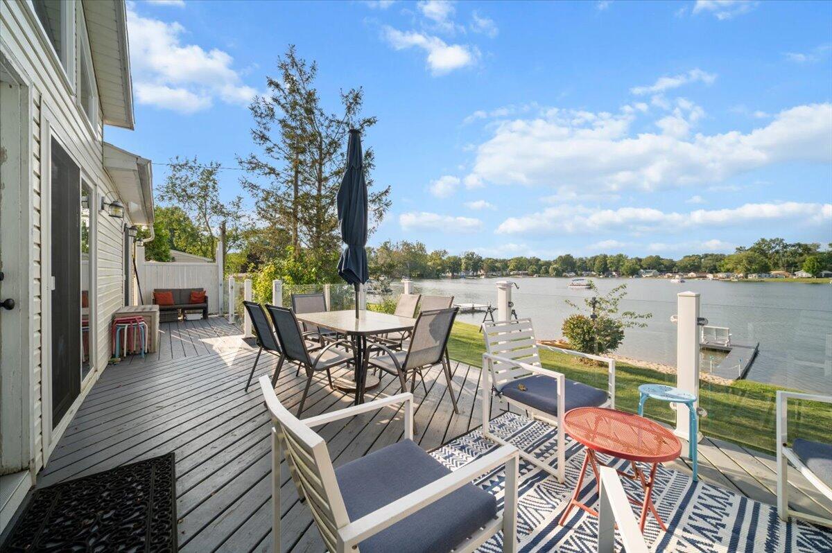 25030 Lakeshore Drive