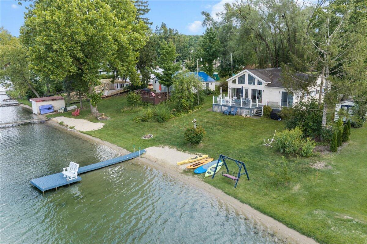 25030 Lakeshore Drive