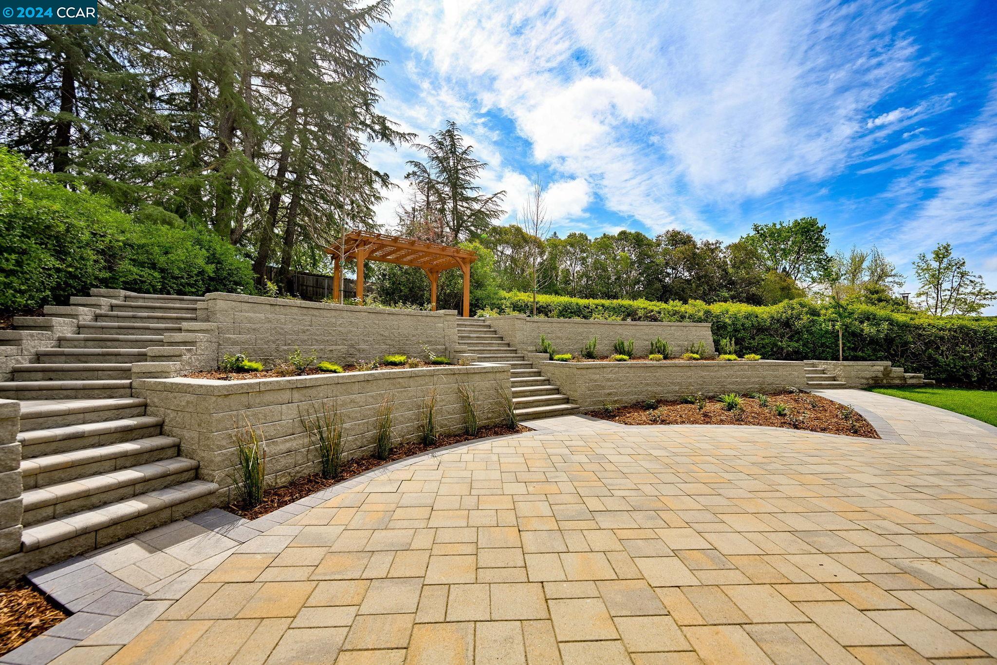9 Dunsmoor Ct