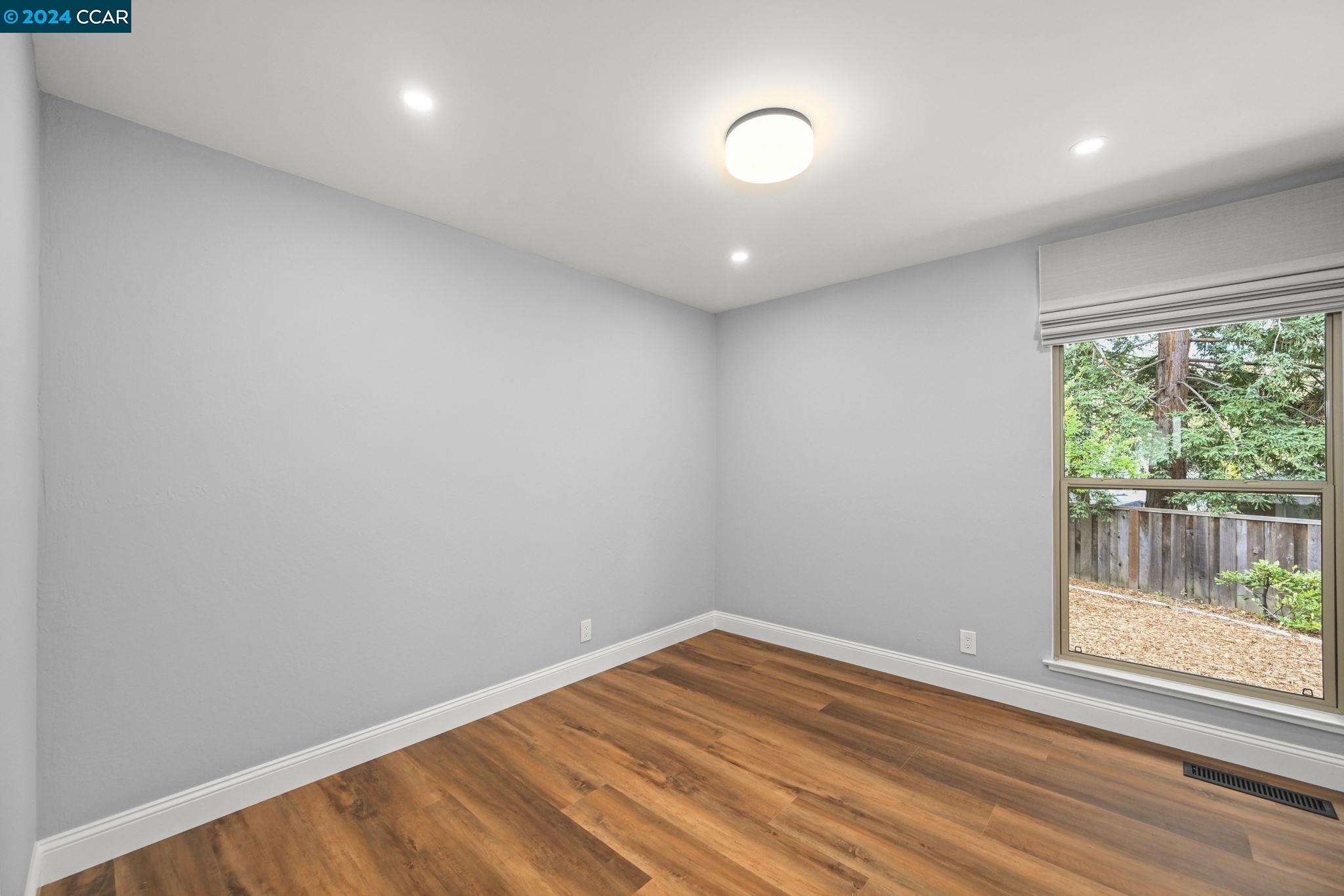 9 Dunsmoor Ct