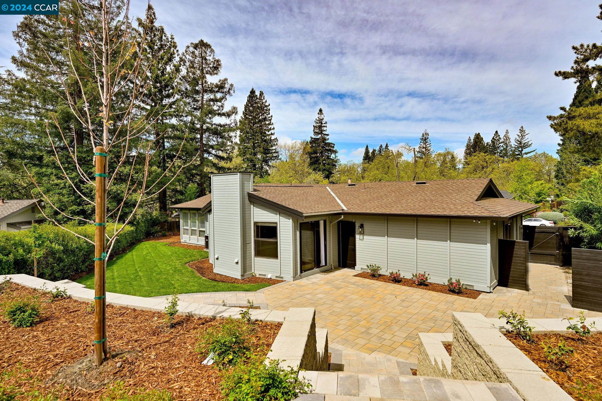 9 Dunsmoor Ct