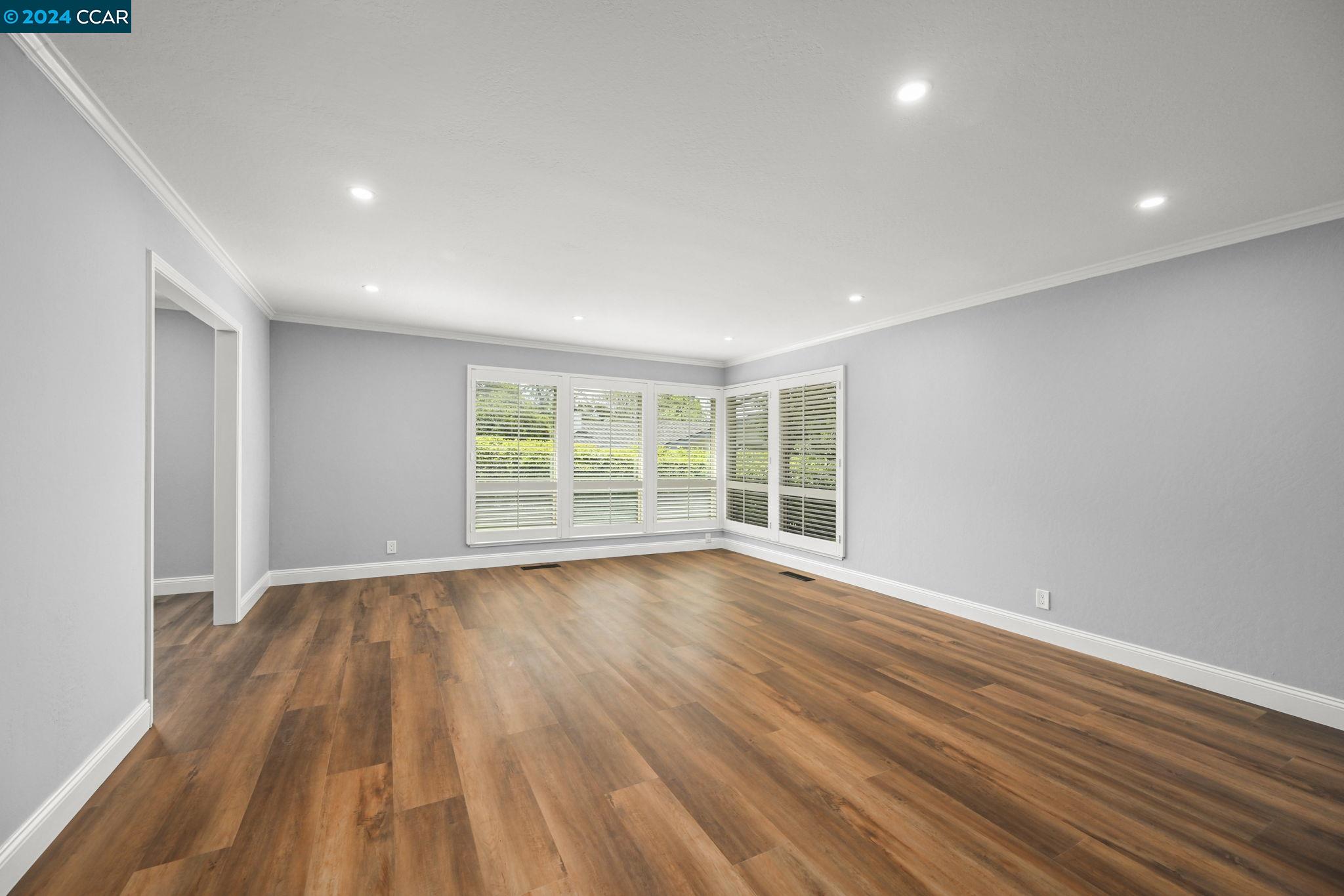 9 Dunsmoor Ct