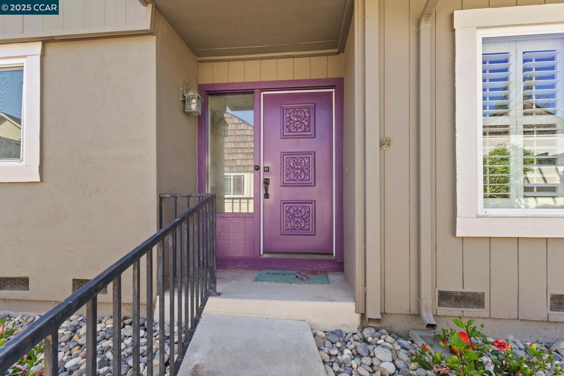 1911 Morse St