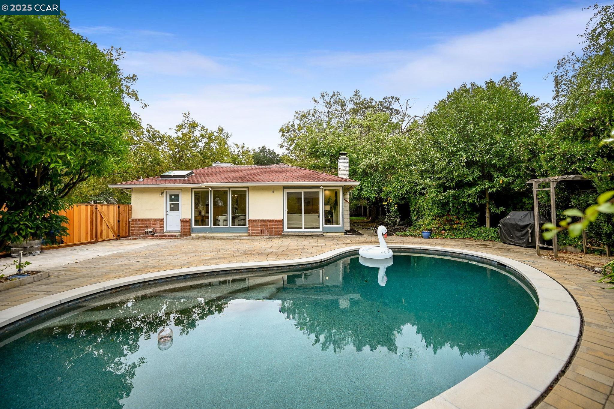 3523 Freeman Rd