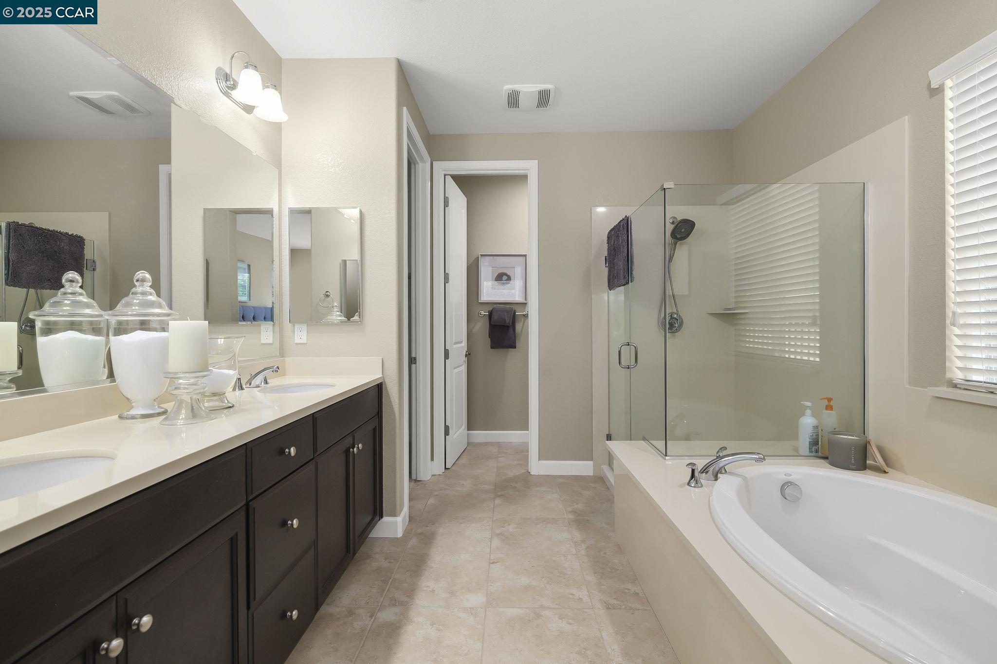 490 Stratford Ct, Brentwood