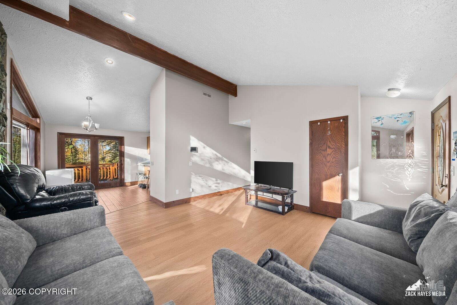 3150 N Edgewater Drive