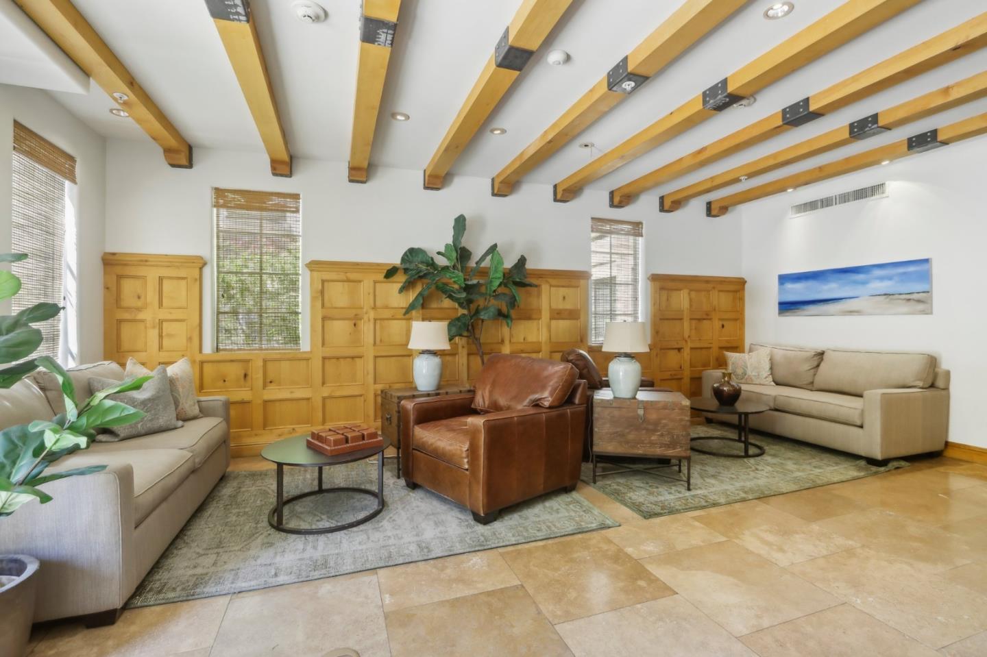 633 Elm ST 101