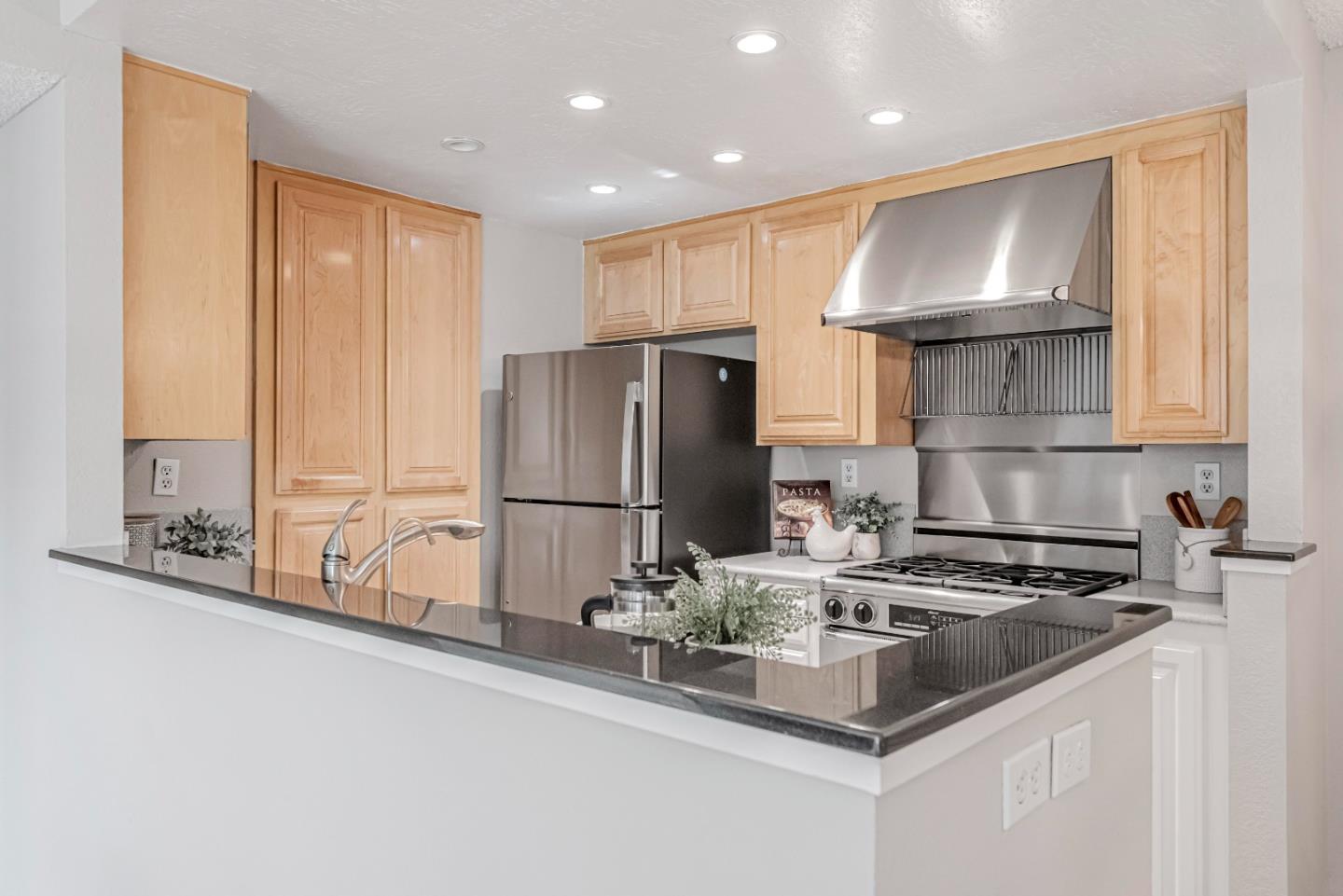 1538 Vista Del Sol 7