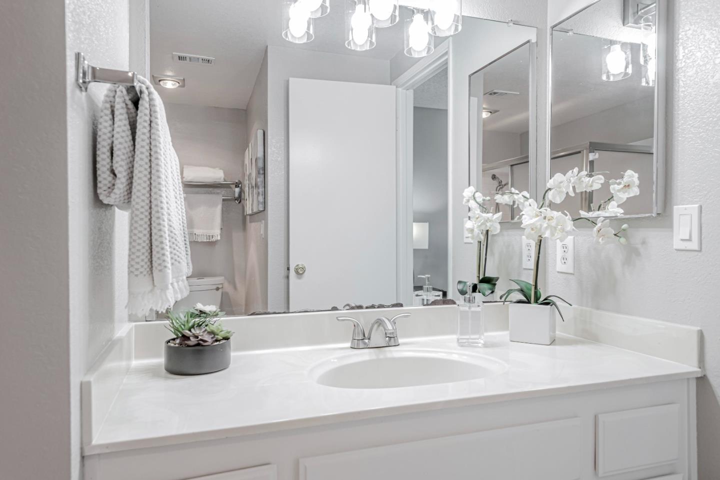 1538 Vista Del Sol 7