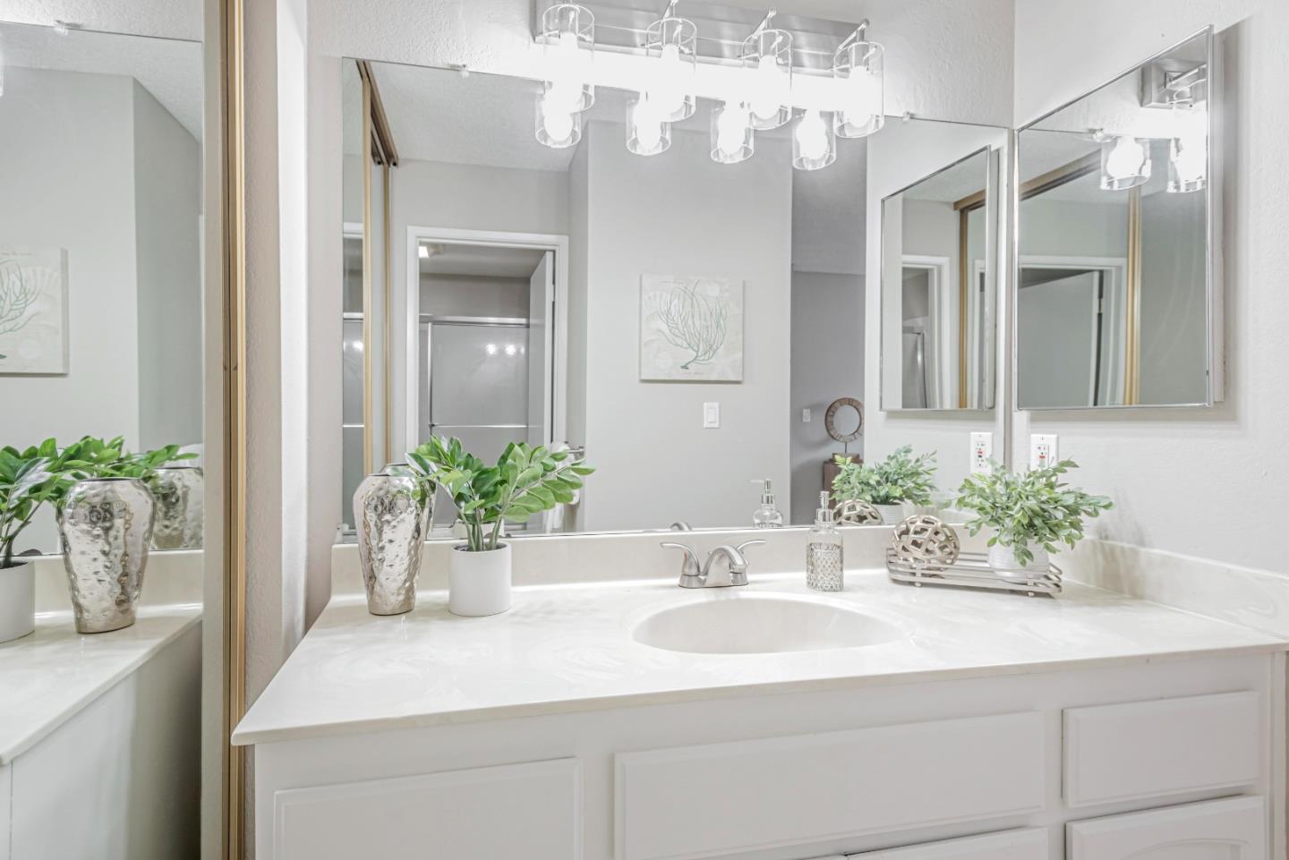 1538 Vista Del Sol 7