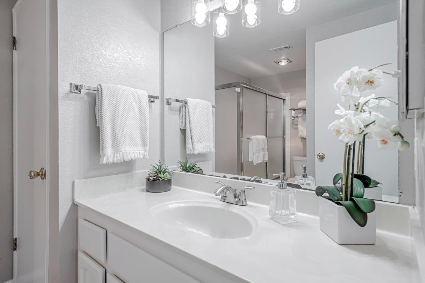 1538 Vista Del Sol 7