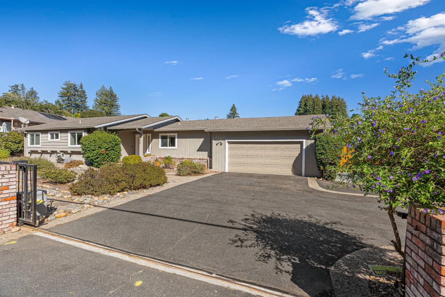 1550 Graham Hill RD