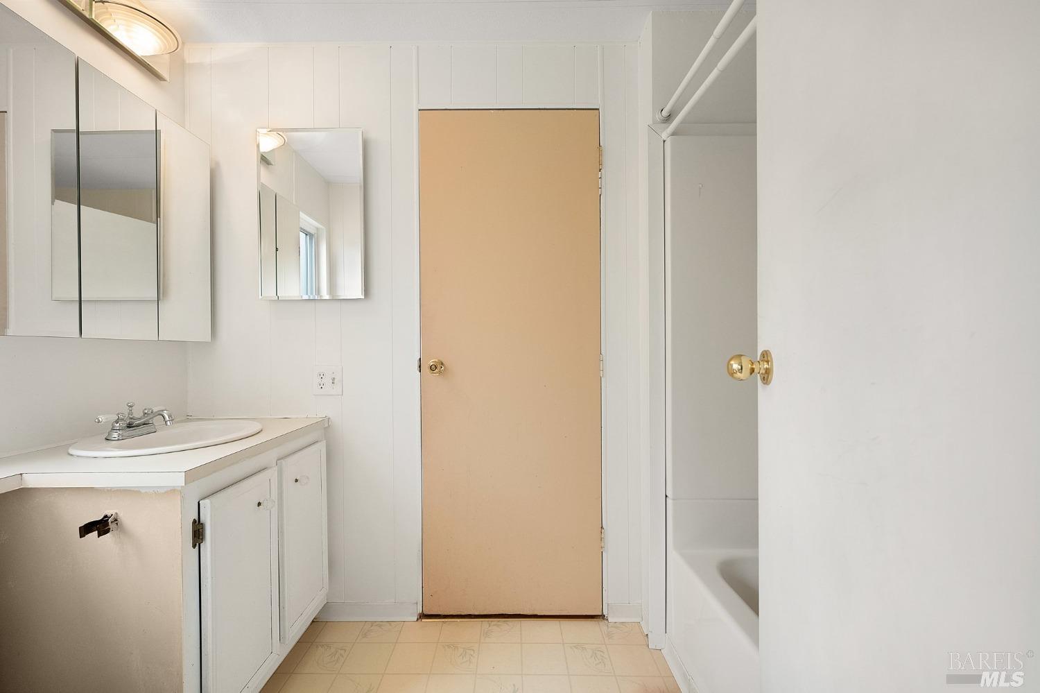 122 Brooktrail Court