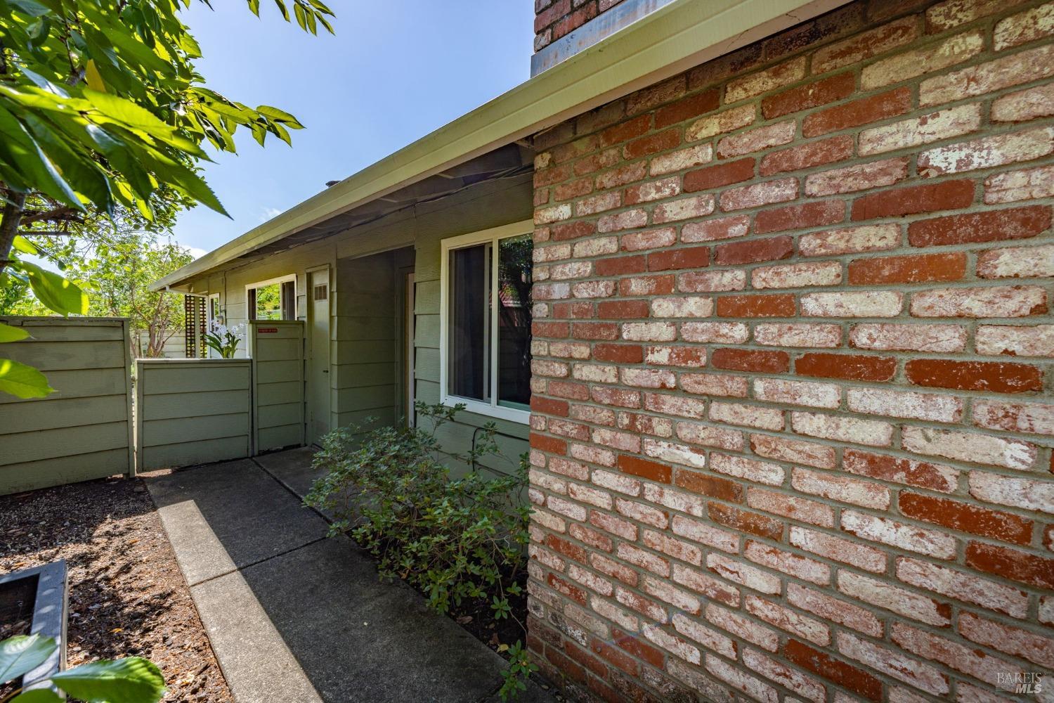 207 Mountain Vista Lane