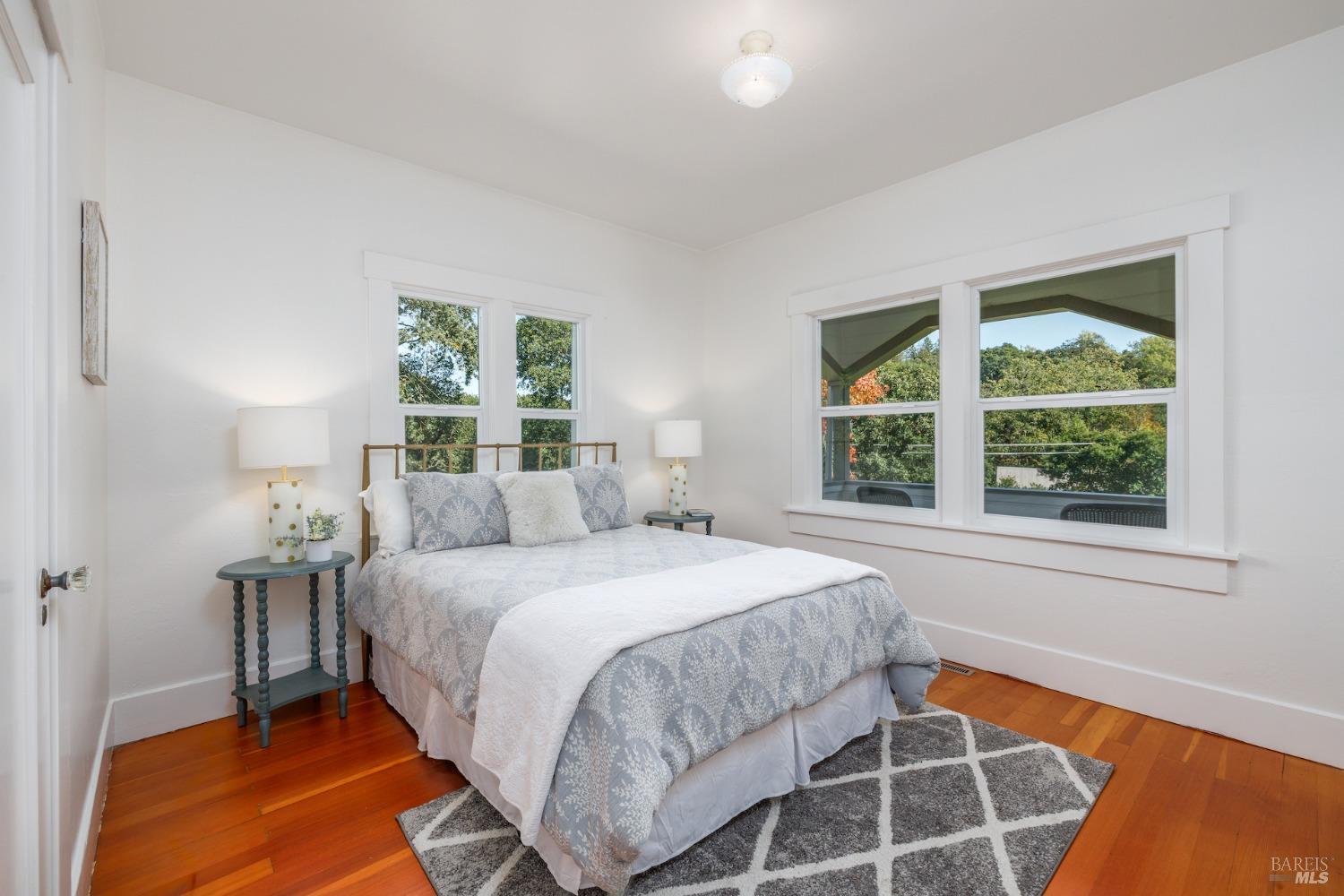 5047 Sonoma Mountain Road