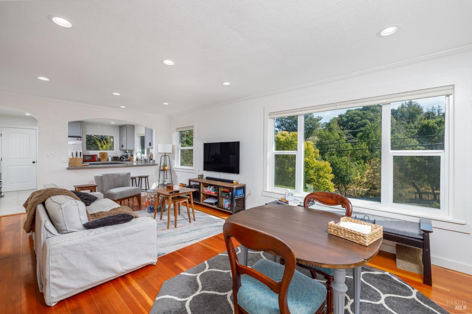 5047 Sonoma Mountain Road